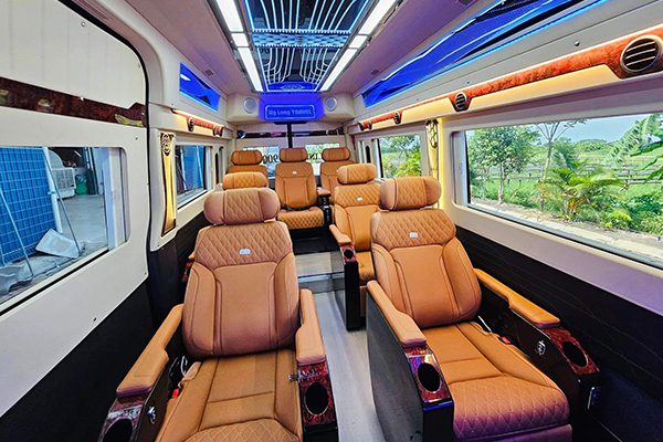 Hạ Long Travel Limousine - Nhà xe limousine Hà Nội Hạ Long uy tín chất lượng 2 halong limousine 1 8